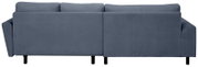 Blaues Stoffsofa mit gepolsterter Rückenlehne und Armlehnen, Rückansicht auf weißem Hintergrund.