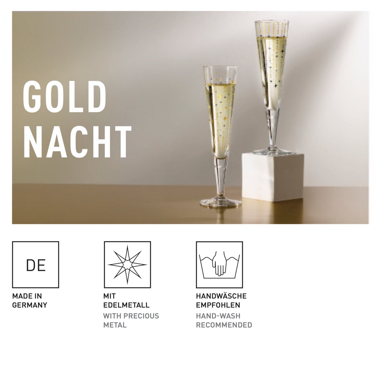 Twee elegante champagneglazen met gouden versieringen, waarvan één op een witte voet, zijaanzicht.