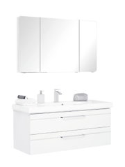 Moderne badkamercombinatie met witte wastafel en spiegelkast, vooraanzicht