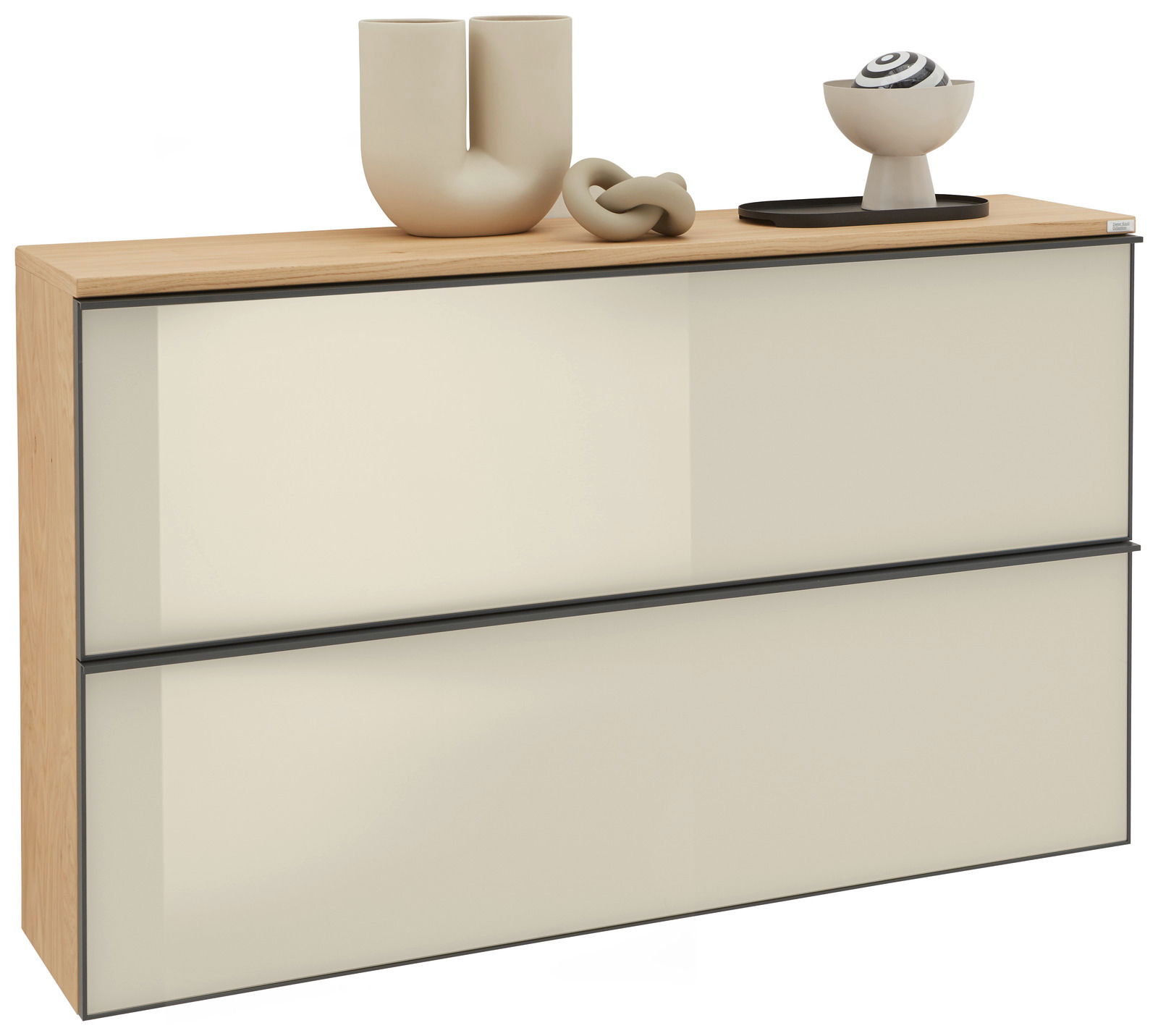 Dieter Knoll XL-hangende schoenenkast ATINA XL-Hängeschuhschrank in Seitenansicht mit Dekoration auf der Oberseite
