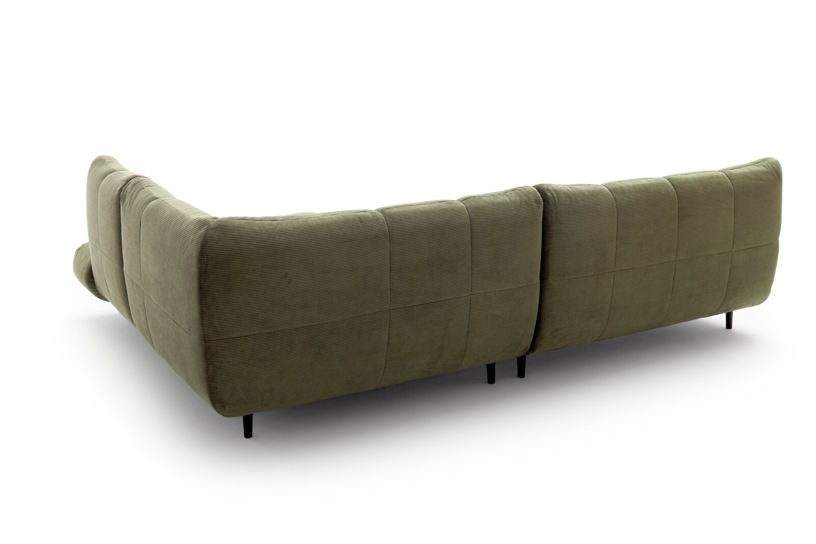 Achterkant van een groene hoekbank met moderne, strakke lijnen en zwarte poten.