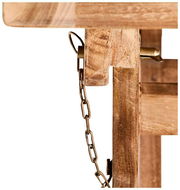 Nahaufnahme eines Klapptischs aus Holz mit Metallkette und Sicherungsstift, seitliche Perspektive