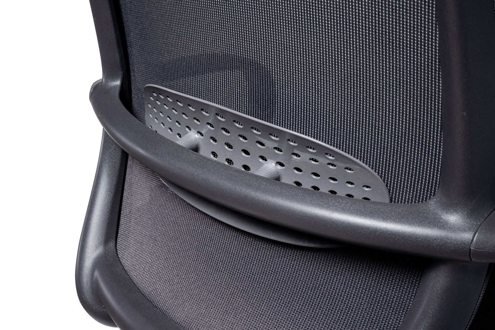 Rückansicht eines Drehstuhls mit ergonomischer Rückenlehne und atmungsaktivem Netzgewebe.