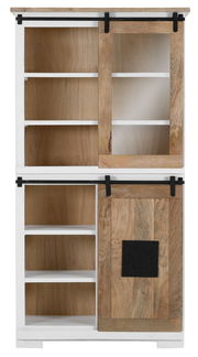 Vitrine aus Holz mit Schiebetüren, Vorderansicht