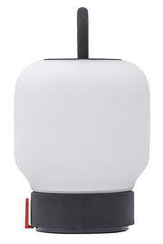 Moderne, anthrazitfarbene Lampe mit weißem, runden Schirm und schwarzem Griff, frontal abgebildet.