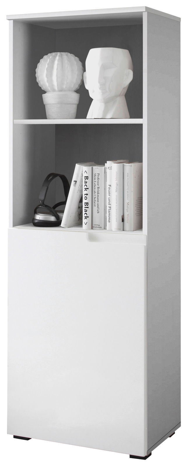 Halbhohes Regal in Weiß mit zwei offenen Fächern, dekoriert mit Büchern, Kopfhörern und Skulpturen, frontal betrachtet.