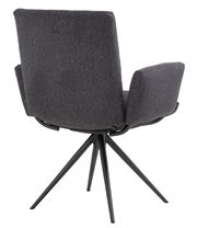 Rückansicht eines modernen Armlehnstuhls mit schwarzem Stoffbezug und schwarzem Metallgestell, Perspektive von hinten.