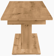 Frontale Ansicht eines Funktions-Esstisches aus Holz mit natürlicher Maserung.