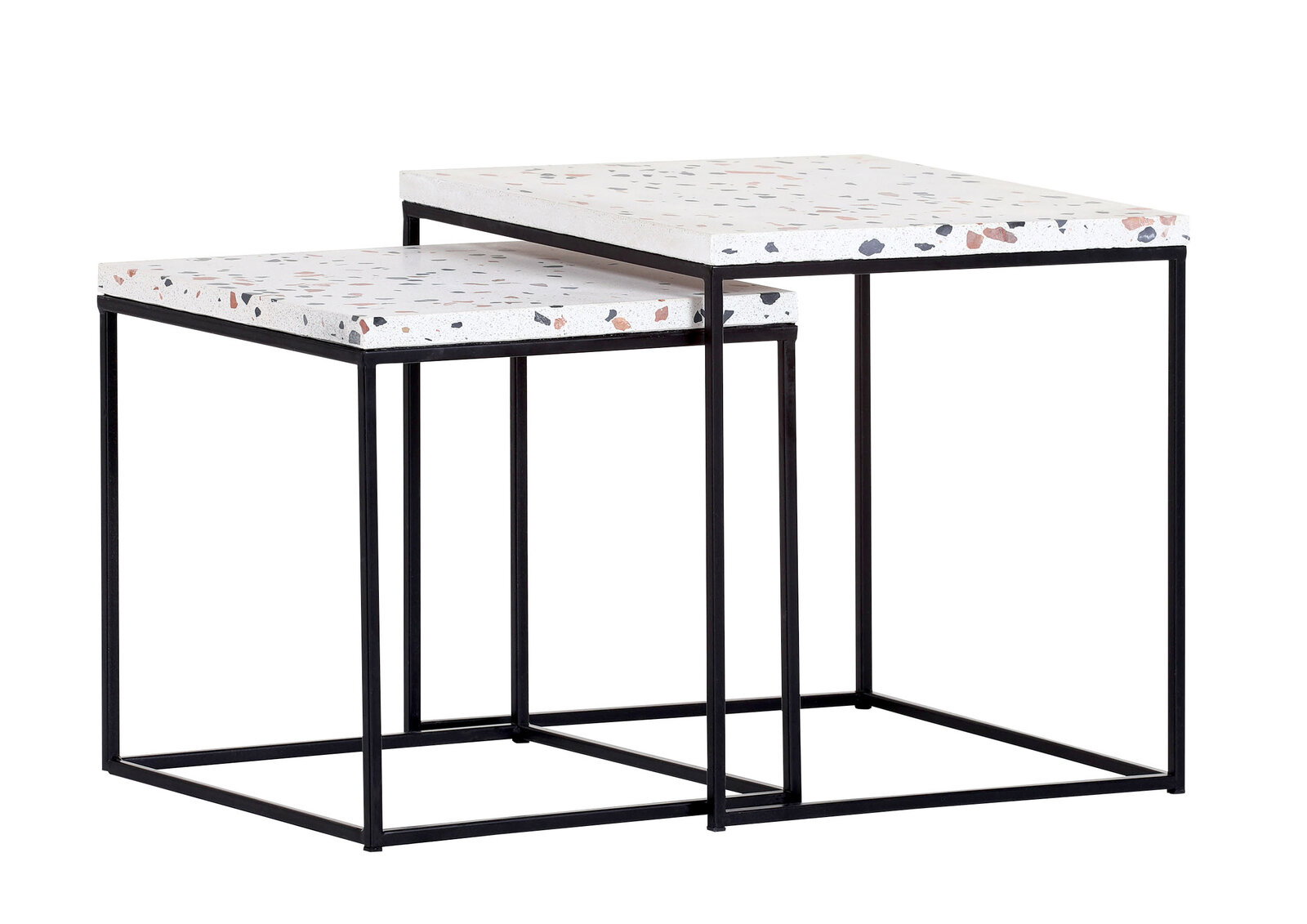 Zwei Beistelltische im Set mit Terrazzo-Oberfläche und schwarzem Metallgestell, seitliche Perspektive.