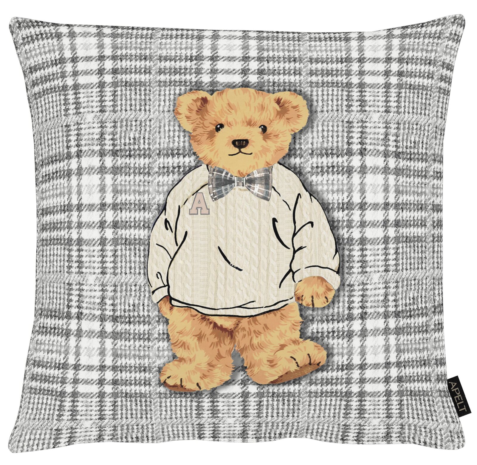 Dekokissen mit grau-weißem Karomuster und niedlichem Teddybär im cremefarbenen Strickpullover mit Fliege, frontal dargestellt