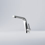 Moderner Waschtisch-Einhebelmischer in Chromoptik, seitliche Perspektive