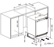 Technische Maßzeichnung eines teilintegrierten Einbau-Geschirrspülers im Unterschrank mit Einbaumaßen (u. a. Breite ca. 595–600 mm, Höhe 818–898 mm, Nischenhöhe 820–900 mm, Sockelhöhe 100–180 mm) und Belüftungshinweis, perspektivische Ansicht schräg von v