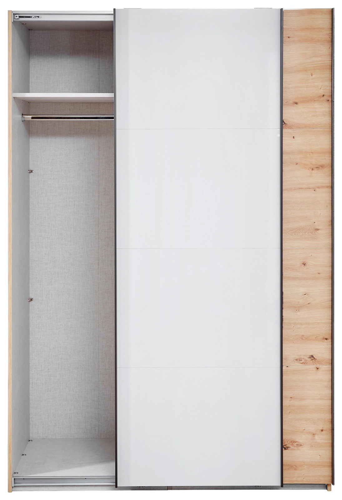 Schwebetürenschrank mit einer offenen Tür, die einen Einblick in das Innere mit Kleiderstange und Regal bietet. Die Front ist in Weiß gehalten, während die Seiten eine Holzoptik haben. Frontalansicht.