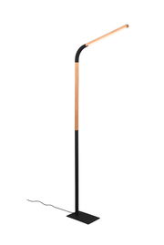 Moderne Stehleuchte Norris mit schlankem, minimalistischem Design in Holz- und Schwarztönen, seitliche Perspektive.