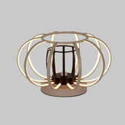 Moderne Tischleuchte mit kreisförmigem, leuchtendem Design aus seitlicher Perspektive