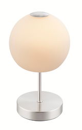 Moderne Tischleuchte aus mattem Nickel mit kugelförmigem, opalem Lampenschirm, seitliche Perspektive.