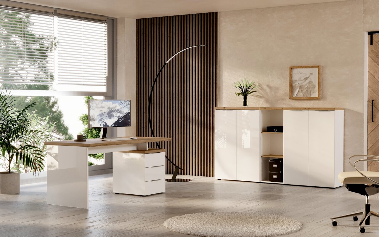 Moderner Büroraum mit Eckschreibtisch und Aktenschrank, seitliche Perspektive