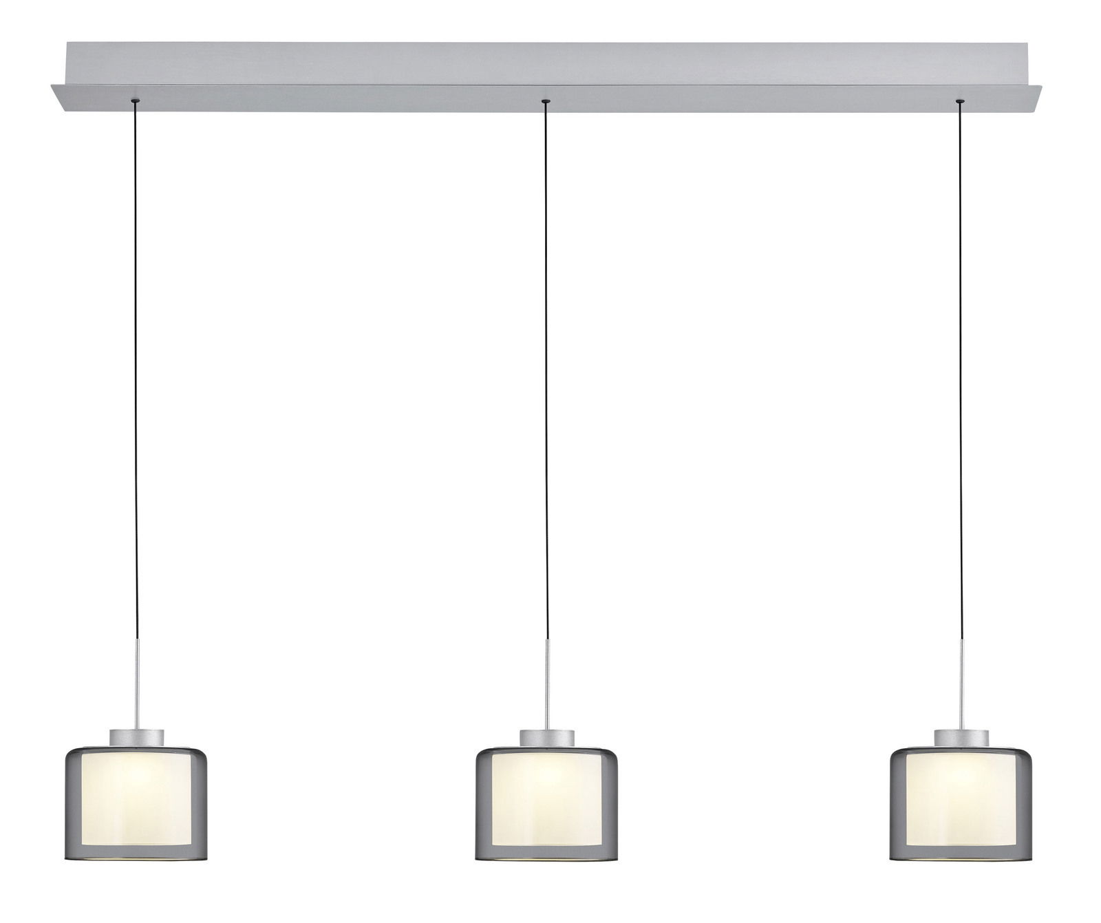 Dreifache LED-Pendelleuchte in moderner, minimalistischer Gestaltung, frontal abgebildet. Die Leuchten sind in einem eleganten, silbernen Finish gehalten und hängen an dünnen Kabeln von einer rechteckigen Deckenhalterung.