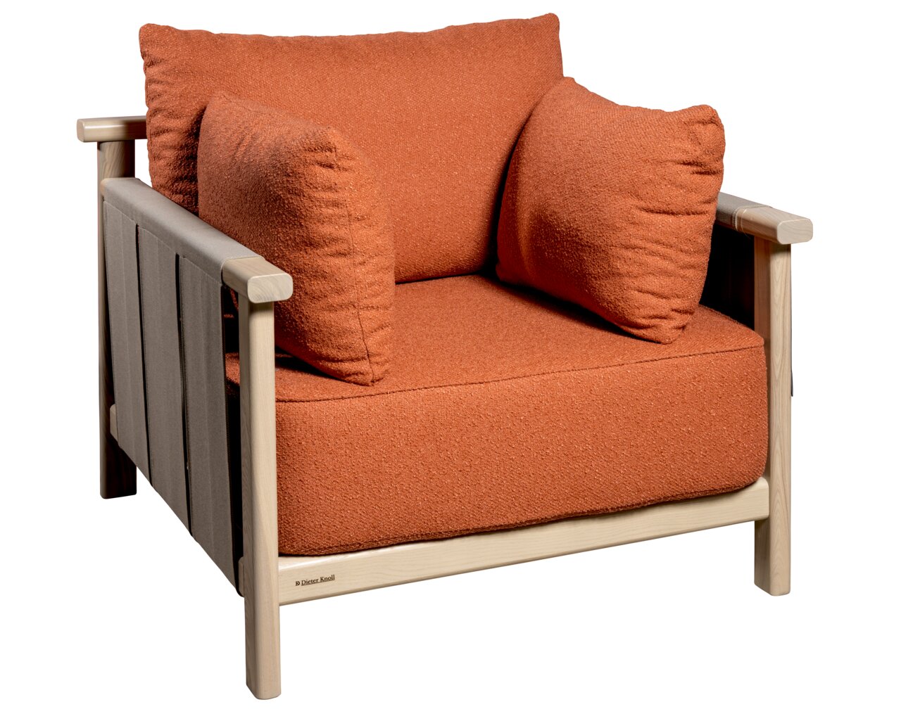 Loungesessel in orange mit Holzrahmen, seitliche Perspektive