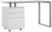 Moderner Schreibtisch mit weißem Korpus und drei Schubladen, seitliche Perspektive