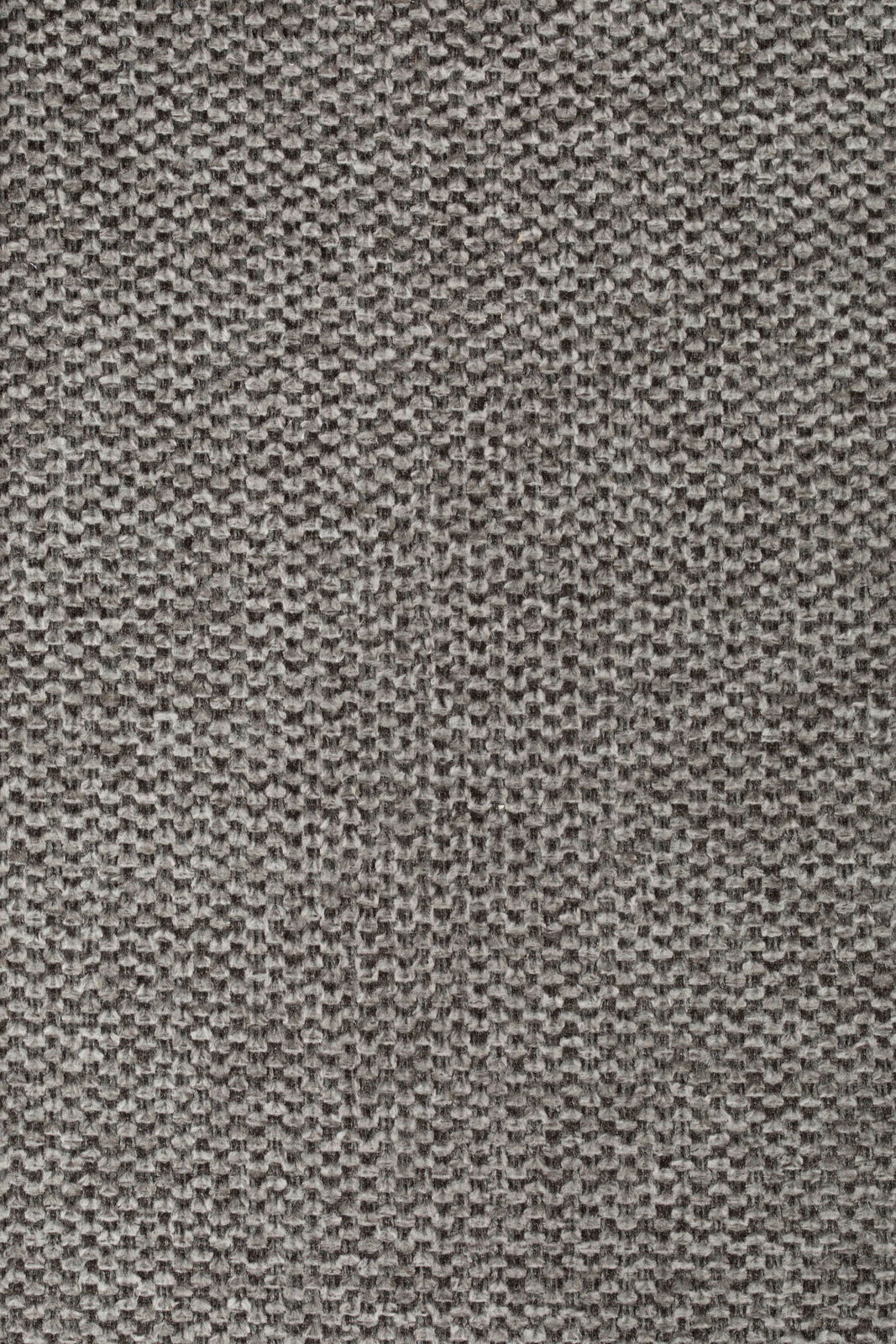 Nahaufnahme eines grauen Stoffmusters mit grober Webstruktur, von oben betrachtet.
