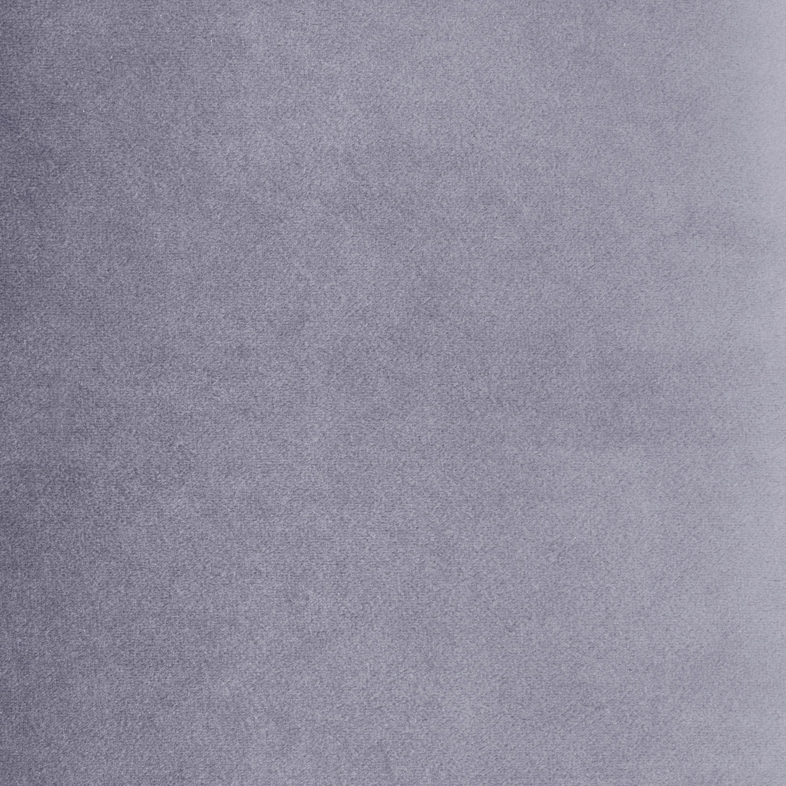 Nahaufnahme eines grauen Stoffes, möglicherweise Polsterstoff für eine Sitzbank.