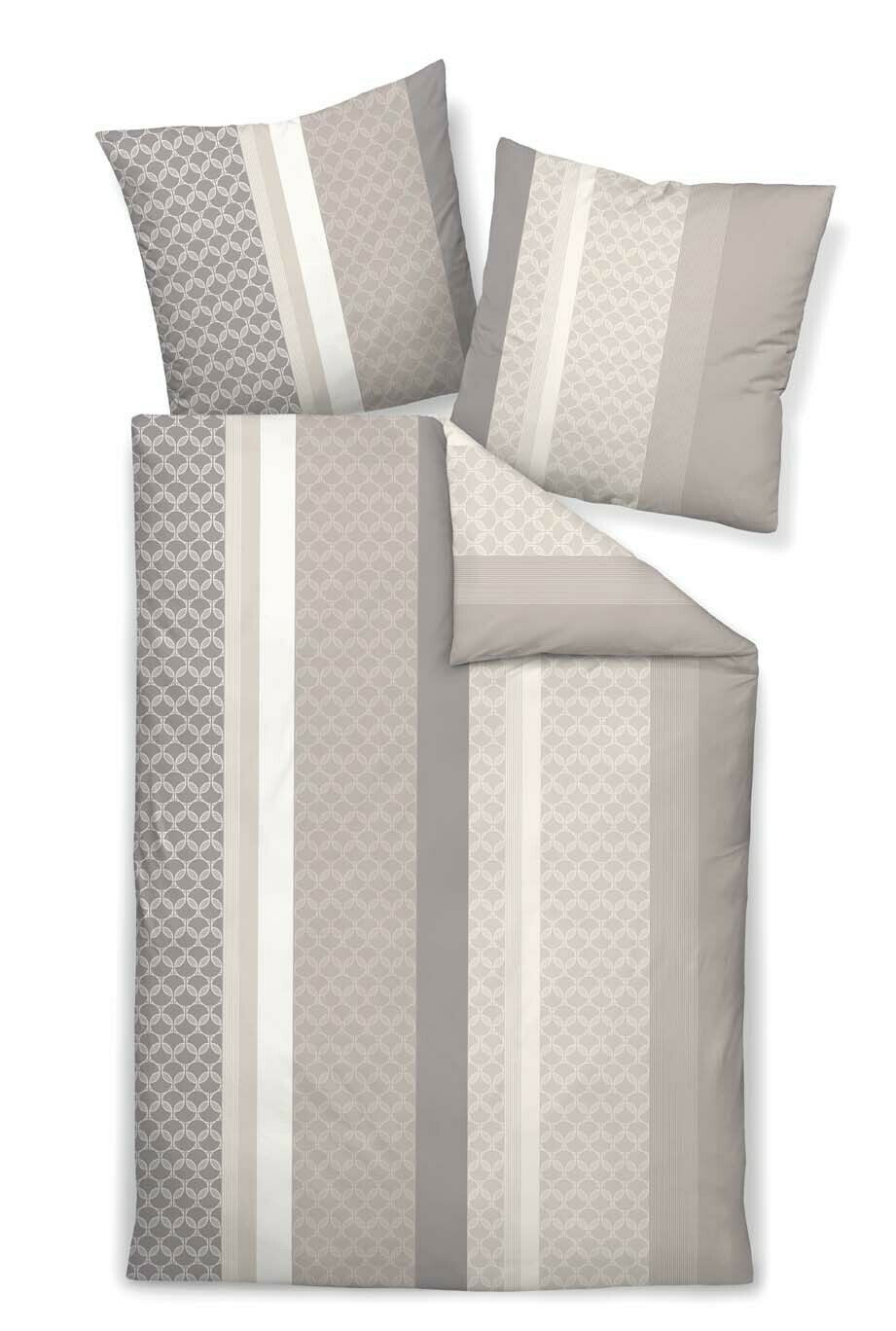 Bettwäsche-Set in Grau- und Beigetönen mit geometrischem Muster, Draufsicht