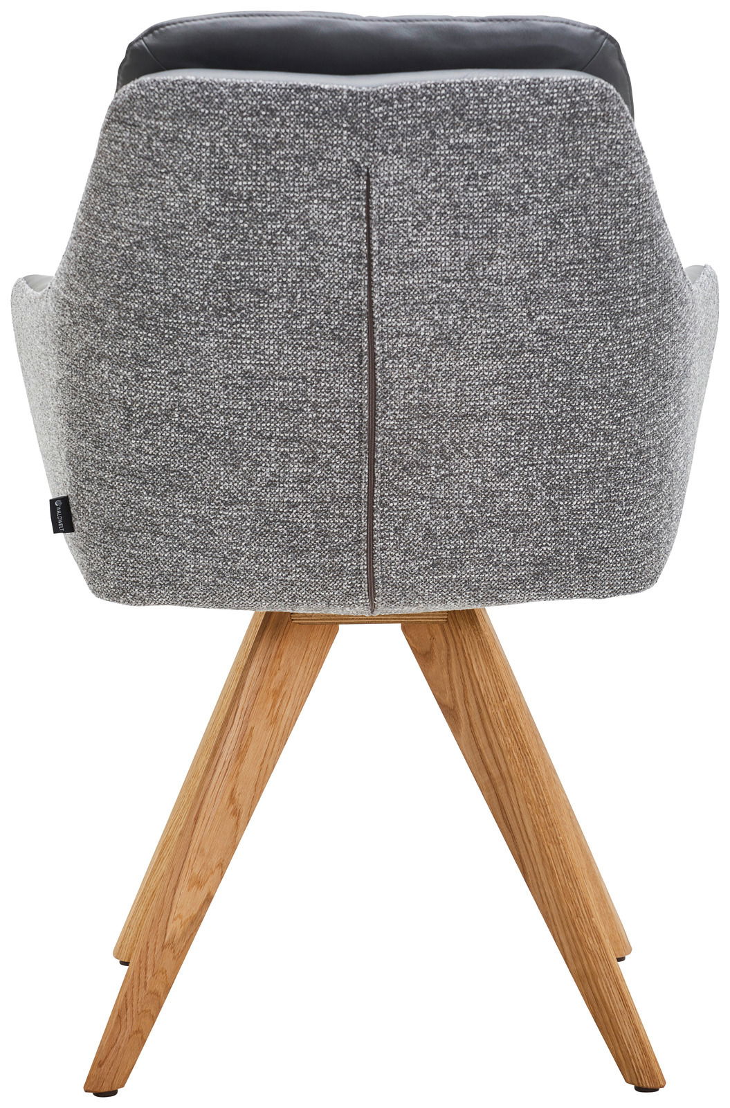 Rückansicht eines Armlehnstuhls mit grauem Stoffbezug und Holzbeinen