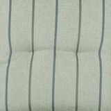 Nahaufnahme einer Sesselauflage mit grünlichen Streifenmuster in Draufsicht