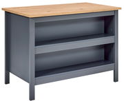 Kücheninsel mit grauem Korpus und Holzarbeitsplatte, seitliche Perspektive