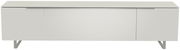 Frontansicht eines modernen weißen XL TV-Lowboards mit klaren Linien und minimalistischen Design.