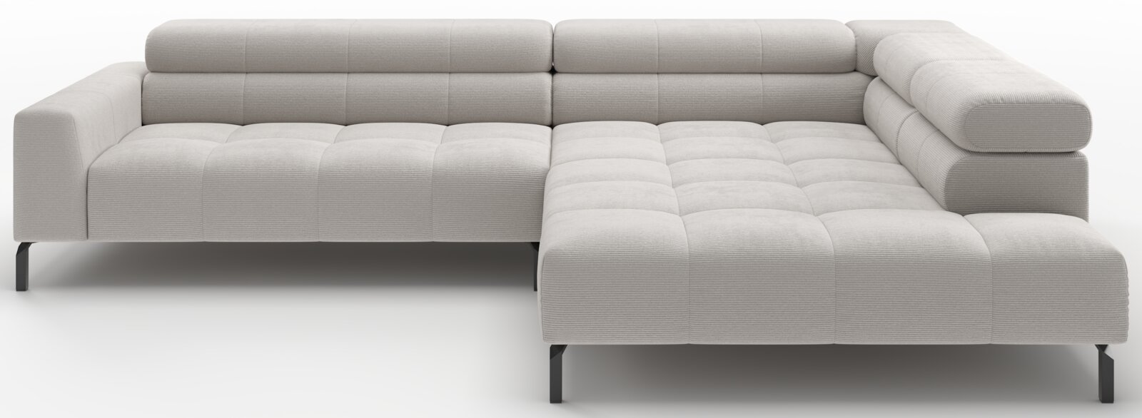 Lichtgrijze gestoffeerde hoekbank met chaise longue rechts, doorgestikte kussens en zwarte metalen poten, getoond in vooraanzicht licht schuin van voren