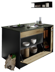 Kücheninsel mit dunkler Arbeitsplatte, Holzdetails und offenen Regalen, gefüllt mit Geschirr und Vorratsbehältern, seitliche Perspektive.