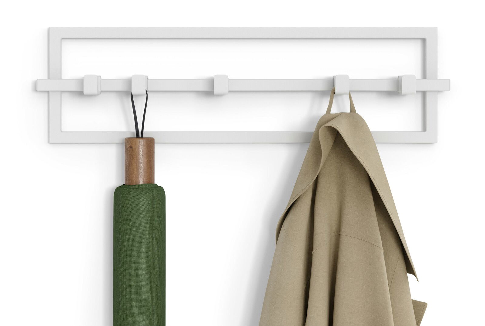 Moderne Wandgarderobe in Weiß mit fünf Haken, frontal abgebildet, mit einem grünen Regenschirm und einem beigen Mantel.