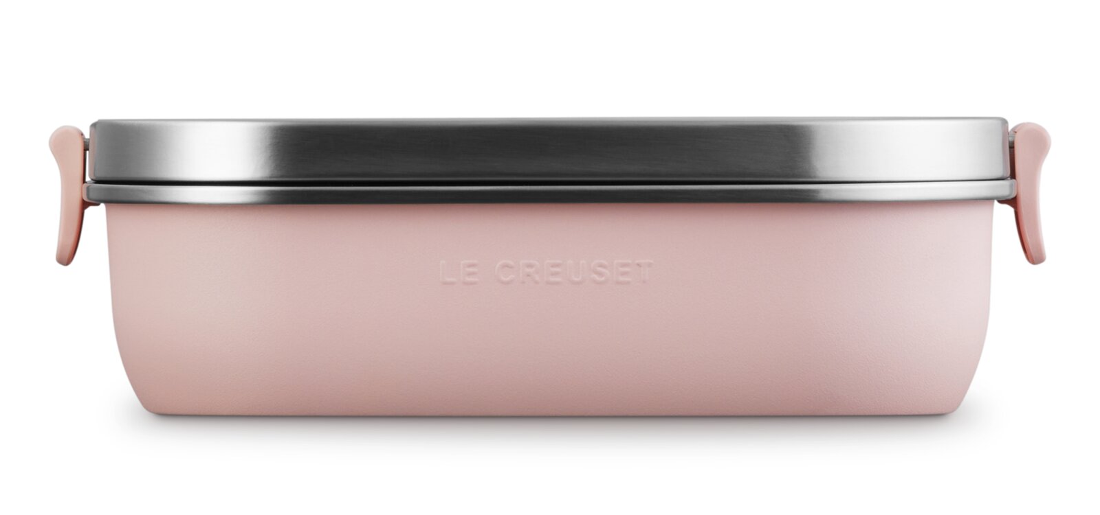 Lunchbox 900ml in Shell Pink, seitliche Ansicht mit Edelstahlverschluss und Le Creuset Logo.
