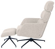 Seitliche Ansicht eines modernen, hellgrauen Sessels mit passendem Hocker, beide mit schwarzem Metallgestell.