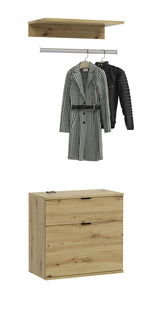 Kommode aus Holz mit zwei Schubladen, darüber ein Regalbrett mit Kleiderstange, auf der zwei Jacken hängen. Frontalansicht.