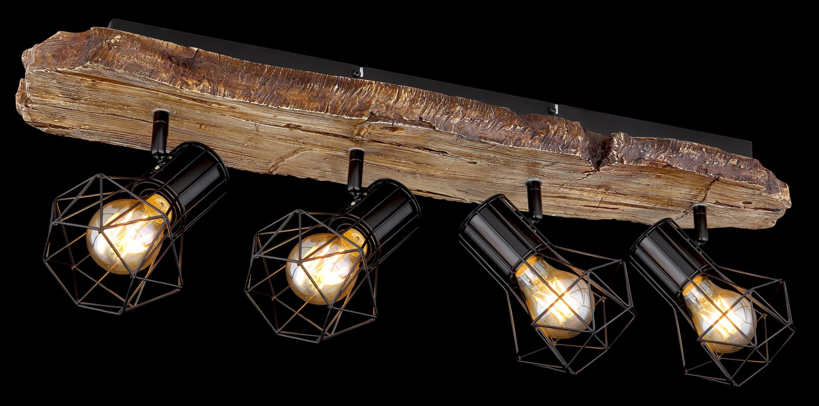 Deckenstrahler mit vier schwarzen, geometrischen Lampenschirmen und rustikalem Holzbalken, seitliche Perspektive