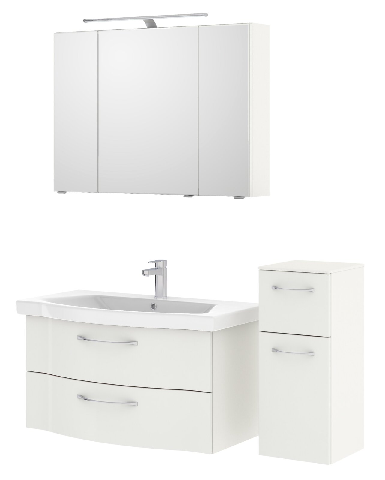 Badezimmermöbel-Set bestehend aus einem Spiegelschrank mit Beleuchtung, einem Waschbeckenunterschrank mit zwei Schubladen und einem hohen Schrank mit zwei Fächern, Perspektive von vorne.