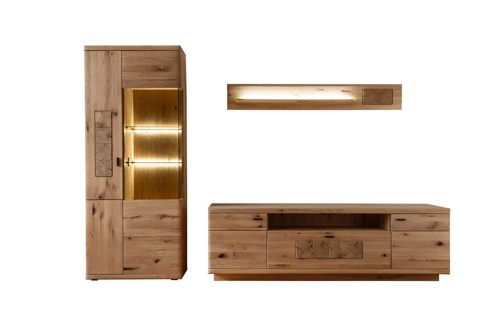 Linea Natura Wandkombination PHÖNIX Wandkombination aus Holz mit Vitrine, Regal und Sideboard, frontal betrachtet