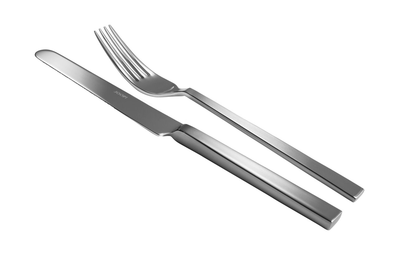 Elegantes Besteckset mit Messer und Gabel aus Edelstahl, seitliche Perspektive