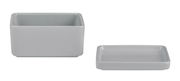Graue Butterdose PILAR aus Keramik, bestehend aus einer rechteckigen Schale und einem passenden Deckel, seitliche Perspektive