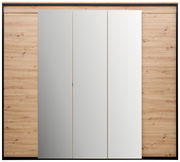 5-türiger Drehtürenschrank in Holzoptik mit zwei Spiegeltüren, Frontalansicht