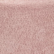 Nahaufnahme eines rosa strukturierten Hockers aus Bouclé-Stoff, von oben betrachtet.