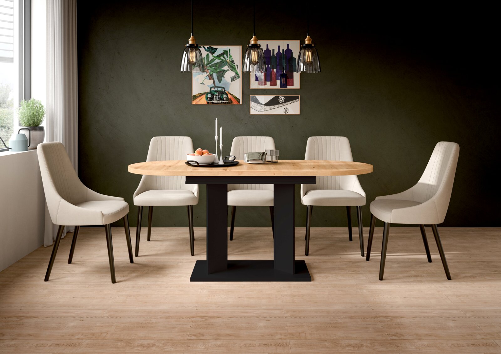 Modernes Esszimmer mit ovalem Esstisch aus heller Holzoptik auf schwarzem Gestell, umgeben von vier cremefarbenen Polsterstühlen; Frontalansicht auf Augenhöhe.