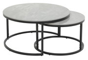 Zweier-Set Couchtische mit runden, grauen Tischplatten und schwarzen Metallrahmen, seitliche Perspektive