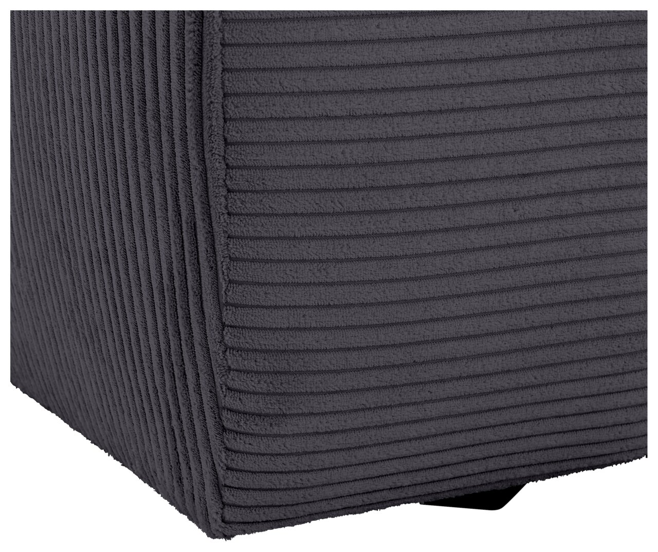 Z2 Big Sofa CASABLANCA Nahaufnahme der strukturierten Oberfläche eines Big-Sofas in grauer Farbe, seitliche Perspektive