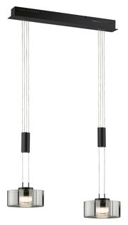 Moderne Pendelleuchte Lavin mit zwei zylindrischen Lampenschirmen aus Glas, hängend an schwarzen Kabeln, seitliche Perspektive.