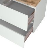 Weißes Waschtisch-Set mit zwei offenen Schubladen und Holzoberfläche, seitliche Perspektive