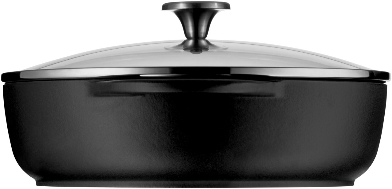 Schwarze Bauernpfanne mit Glasdeckel, seitliche Perspektive